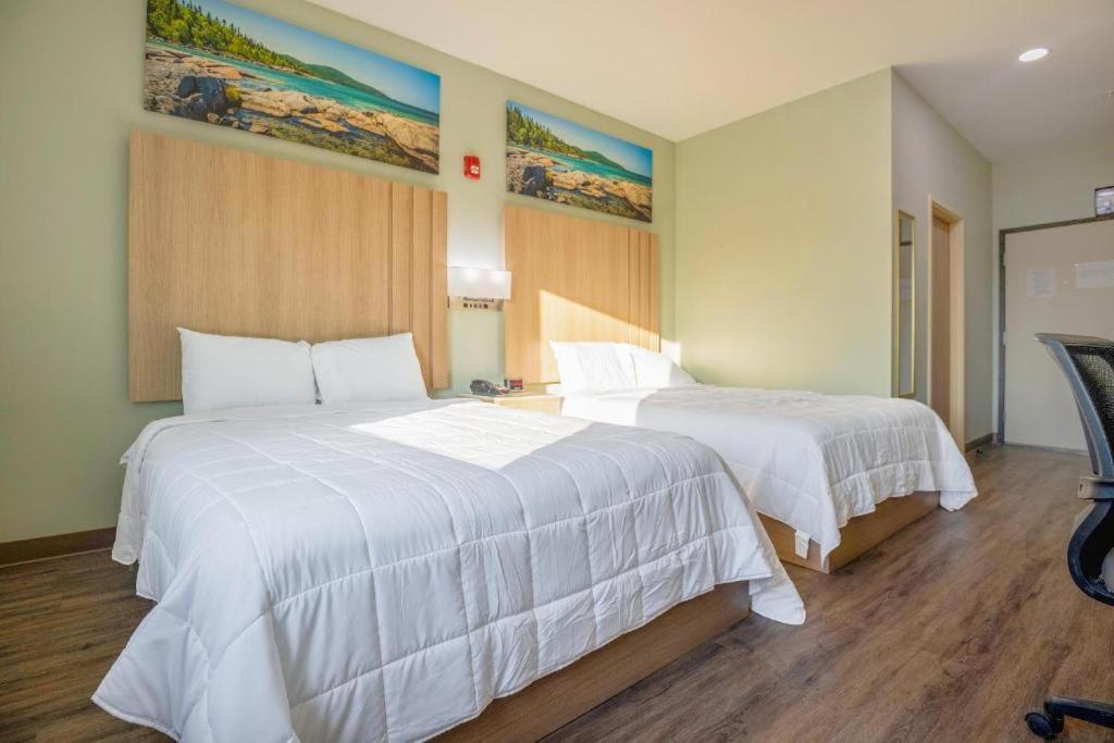 Royal Inn & Suites 아데어스빌 외부 사진